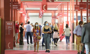 Gli stand di Milano Unica