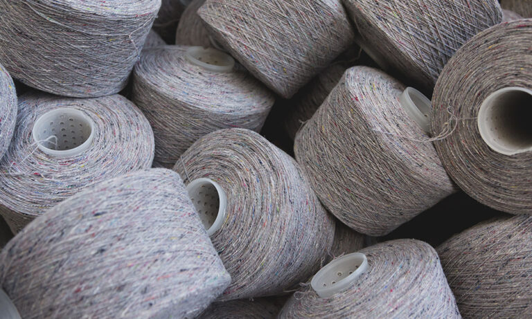 Wool yarn recycled